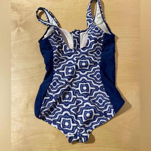 Tahiti One Piece Swimsuit XL (16-18) (CA) - Picture 7 of 11